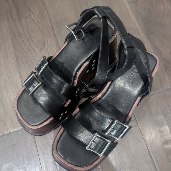 Summer Moves Platform Wedges - Picture 4 of 7